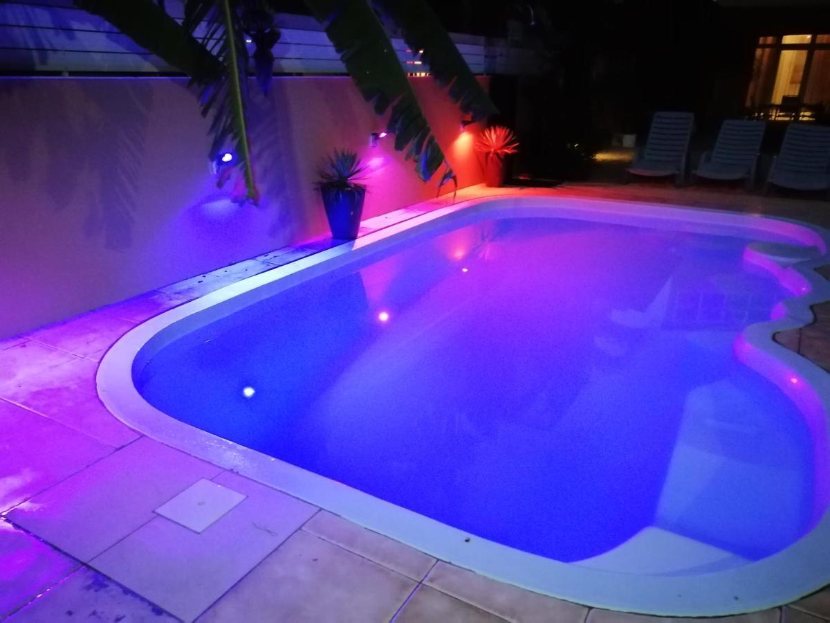 Seacret Bay Apartment Pereybere Beach Exterior photo